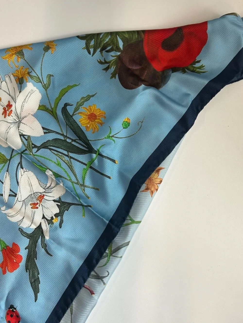 La Vie En Rose Italian Silk scarf | never worn